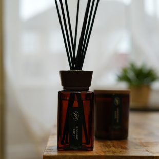 Bergamot & Bay Natural Reed Diffuser - Grounding - Image 6