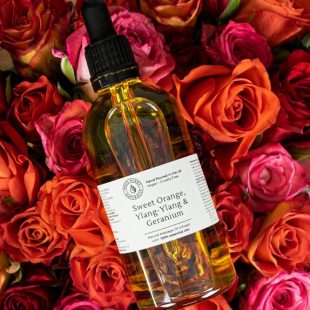 Relax & De-Stress Natural Massage Oil - Image 3