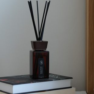 Bergamot & Bay Natural Reed Diffuser - Grounding - Image 5